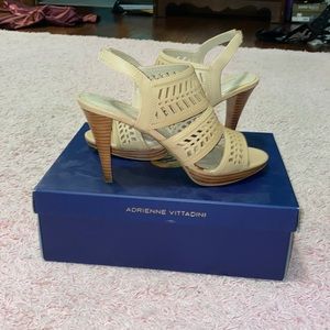 Heels, Tan, never worn, cute design.